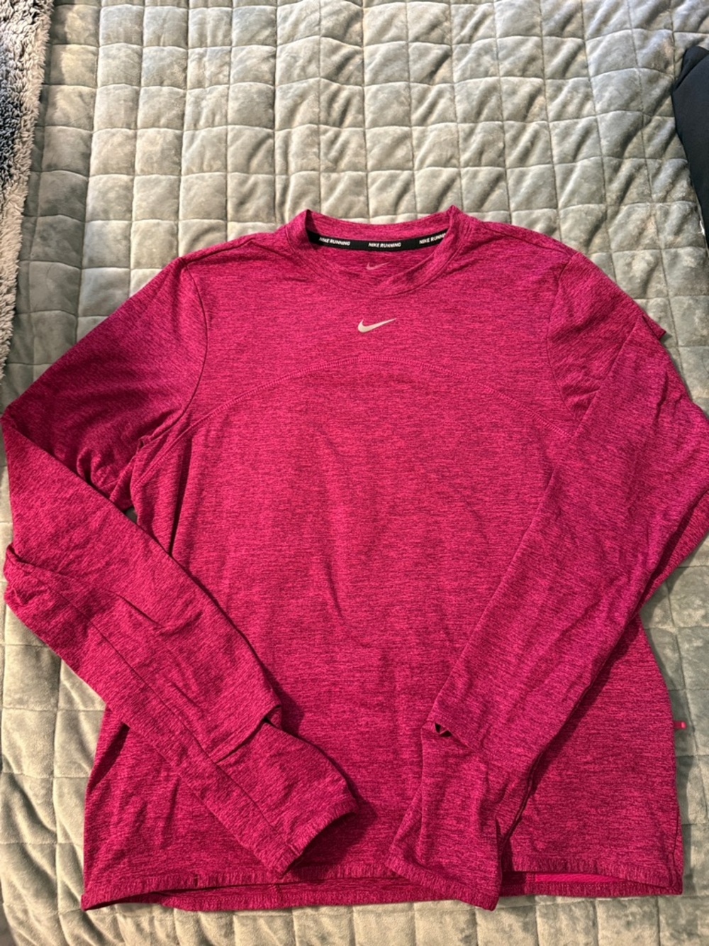 Nike women's small Long Sleeve Dri-FIT Tee - Magenta Heather
